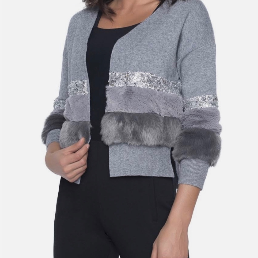 Frank Lyman Design Women’s Gray Jacket Sweater Faux Fur Cuffs Sequin Medium New